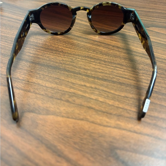 Retro Krewe Sunglasses!! - Picture 8 of 8